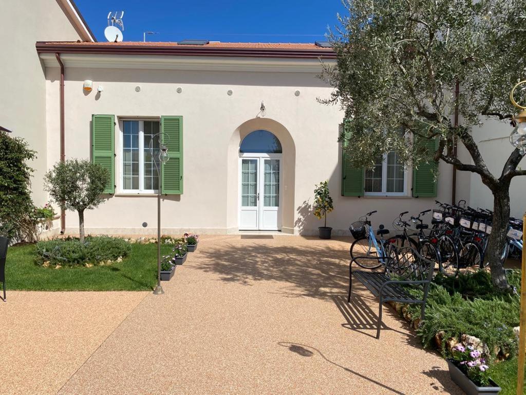 Villino Micol Camere A Due Passi Dal Mare Marina Di Carrara Eksteriør bilde