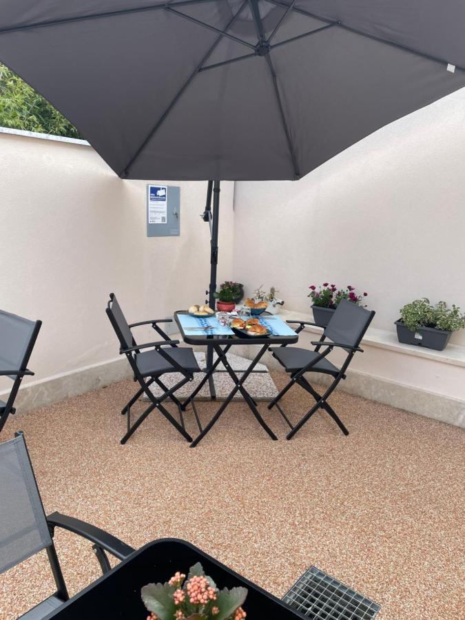 Villino Micol Camere A Due Passi Dal Mare Marina Di Carrara Eksteriør bilde